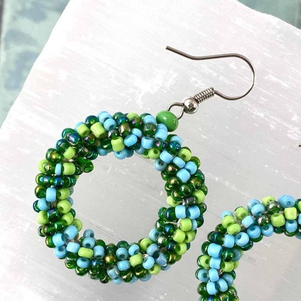 Vintage‎ 80s 90s Beaded Hoop Drop Earrings – Green & Blue Seed Beads Spring
